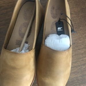 Brand new sorel ella slip on size 8